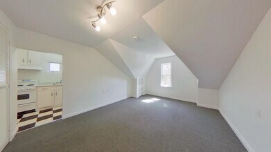 24 Webster Avenue in Toronto, ON - Building Photo - Building Photo