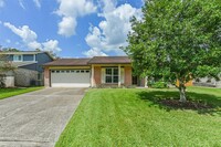 4318 Lucian Ln in Friendswood, TX - Foto de edificio - Building Photo