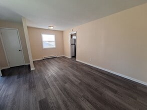 704 Old Buckroe Rd in Hampton, VA - Building Photo - Building Photo