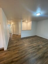 331 S Meridian Rd in Meridian, ID - Building Photo - Building Photo