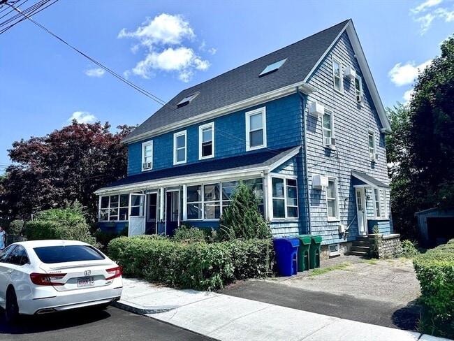 property at 12 Lincoln Rd