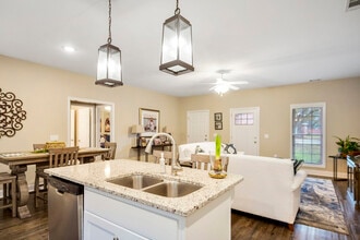 20 Grove Cir in Statesboro, GA - Building Photo - Building Photo