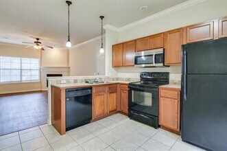 688 S Solis Ave in Fayetteville, AR - Building Photo - Building Photo