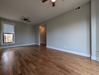 629 W Oakdale Ave, Unit 4 in Chicago, IL - Building Photo - Building Photo