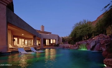 5718 N 54th St in Paradise Valley, AZ - Building Photo - Building Photo