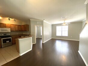 6129 Metrowest Blvd in Orlando, FL - Building Photo - Building Photo