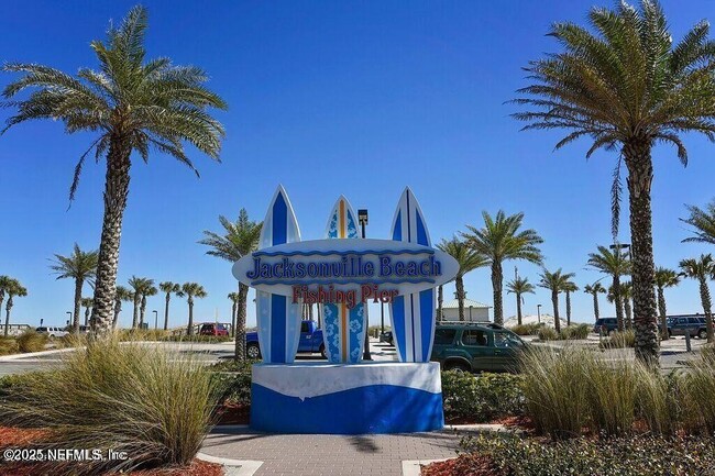 408 13th Ave N in Jacksonville Beach, FL - Building Photo - Building Photo