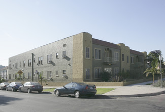 1552-1558 N Commonwealth Ave in Los Angeles, CA - Building Photo - Building Photo