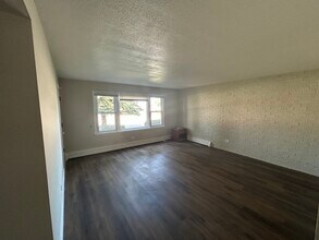 7403 W 71st St in Bridgeview, IL - Building Photo - Building Photo