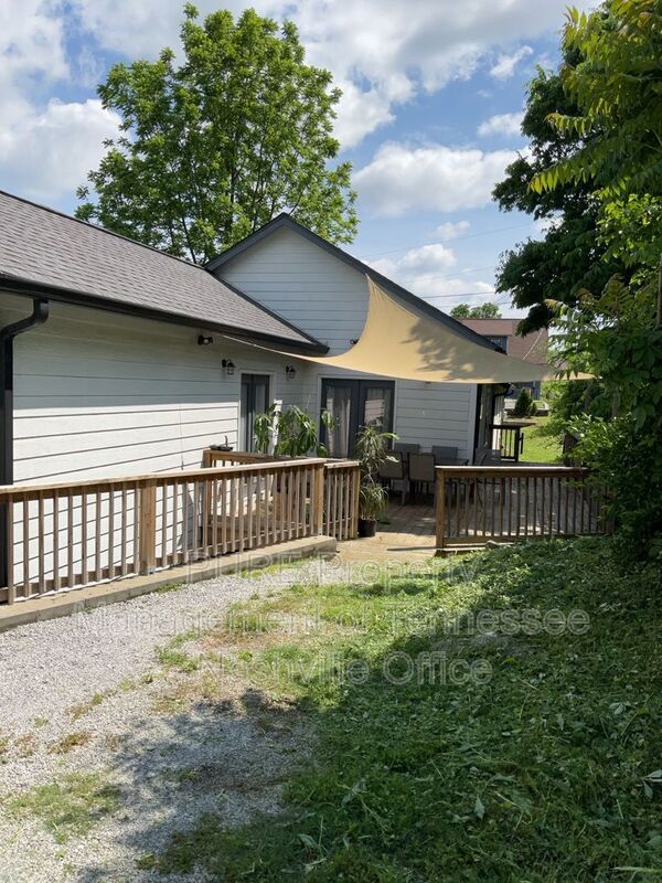property at 1405 Russell St