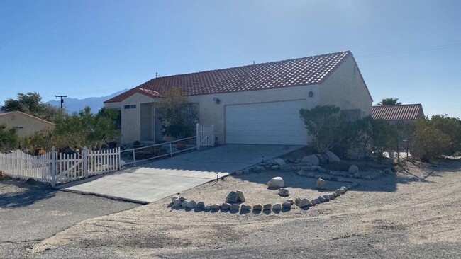 16529 Nancy Dr in Desert Hot Springs, CA - Building Photo - Building Photo