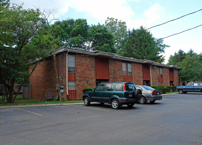 Hawthorne Place Apartments in Yellow Springs, OH - Building Photo - Building Photo