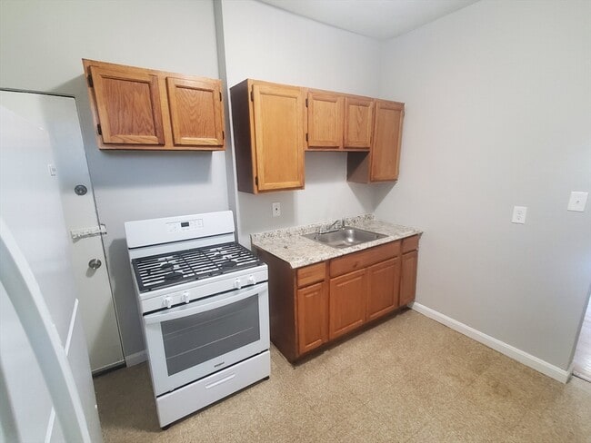 4 Abbotsford St in Boston, MA - Building Photo - Building Photo