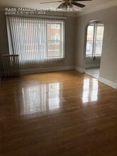 2209 S 61st Ct-Unit -303 in Cicero, IL - Foto de edificio - Building Photo