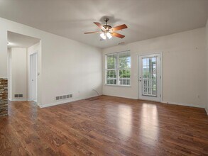 846 W Summerfield Gln Cir in Ann Arbor, MI - Building Photo - Building Photo