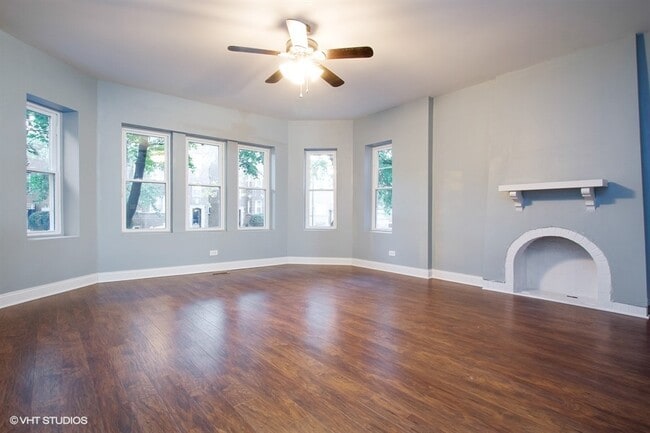 7826 S East End Ave in Chicago, IL - Building Photo - Building Photo