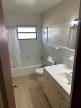 1876 Marbeth St in Sarasota, FL - Building Photo - Building Photo
