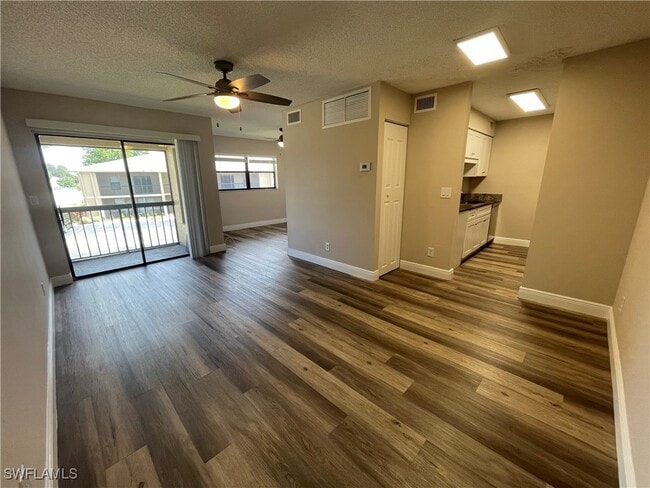 property at 5325 Summerlin Rd