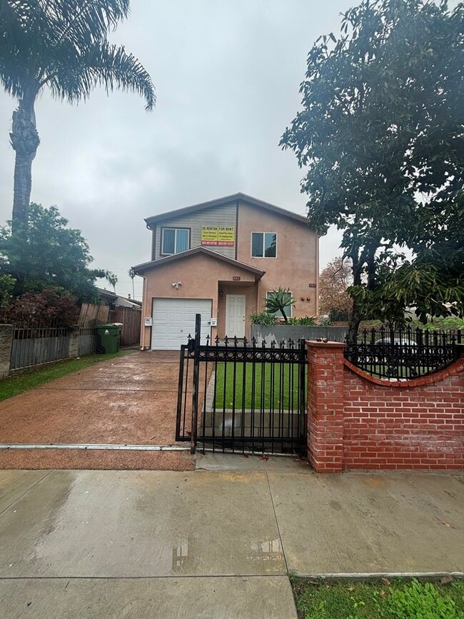 property at 403 W 105th St