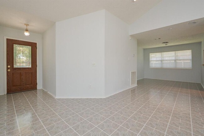 15702 Timber Rock Dr photo'