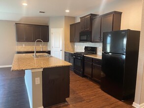 2501 McCrae in New Braunfels, TX - Building Photo - Building Photo