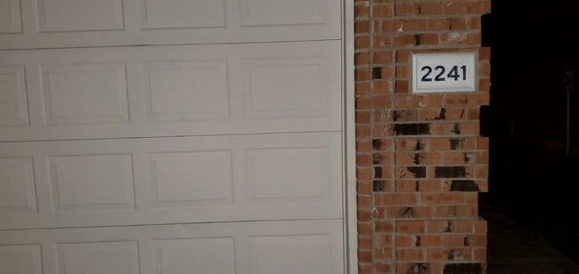 property at 2241 Stonebrook Ln
