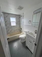 115 Lawson Ave, Unit unit 2 in East Rockaway, NY - Building Photo - Building Photo