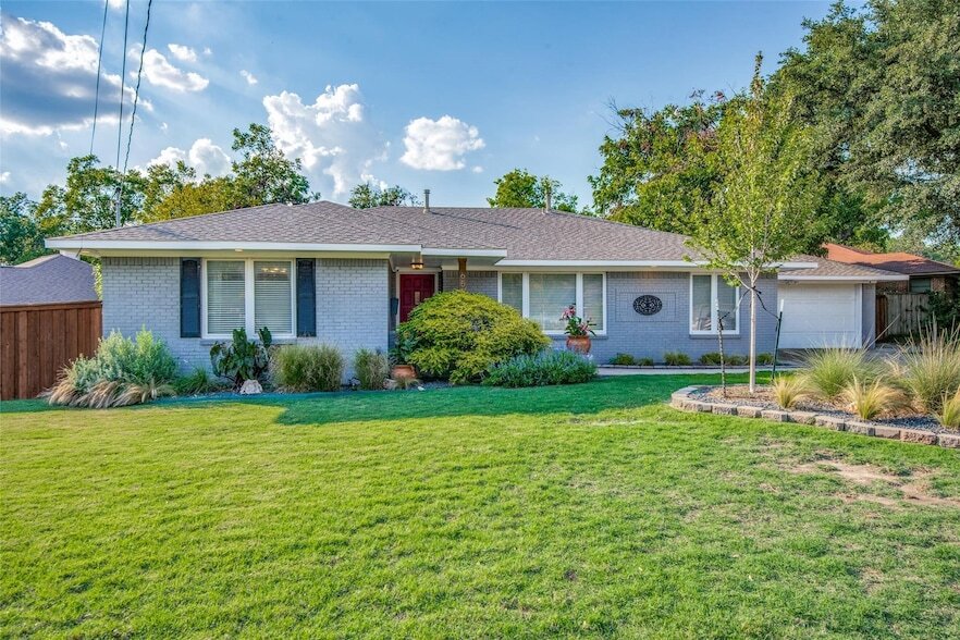 6551 Highgate Ln in Dallas, TX - Building Photo