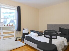 25 Rockledge St, Unit 1 in Boston, MA - Building Photo