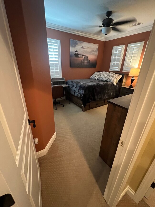 property at 10965 Merritt Dr