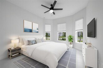 14046 Spruce Pne Dr in Westlake, FL - Foto de edificio - Building Photo