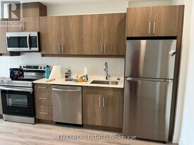 1333 Weber St E in Kitchener, ON - Building Photo