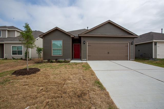 13526 Musselshell Dr in Ponder, TX - Building Photo - Building Photo