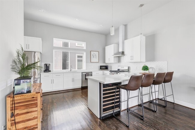 property at 1310 Roberts St