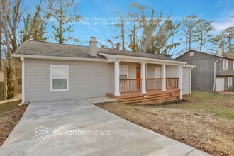 4751 Hairston Crossing Rd in Stone Mountain, GA - Foto de edificio - Building Photo