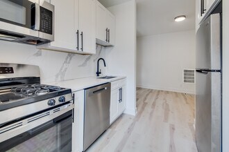 3056 W Cortland St in Chicago, IL - Building Photo - Building Photo