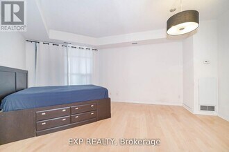 438-1438 Richmond St W in Toronto, ON - Building Photo - Building Photo