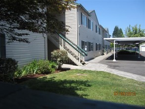 Tamarack Village in Vancouver, WA - Building Photo - Building Photo