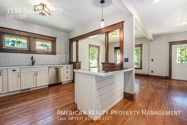 1136 Sibley St NW in Grand Rapids, MI - Building Photo - Building Photo