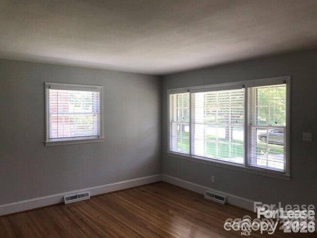 2309 Lanier Ave in Charlotte, NC - Building Photo - Building Photo