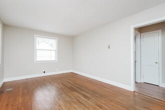 1310 Venus Dr in Nashville, TN - Building Photo - Building Photo