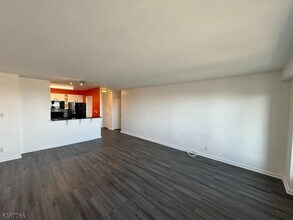 285 Aycrigg Ave in Passaic, NJ - Building Photo - Building Photo