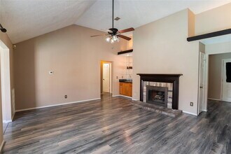 4009 Spring Forest Dr in Pearland, TX - Building Photo - Building Photo