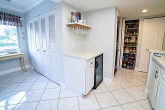 14823 Cumberland Dr-Unit -202 in Delray Beach, FL - Foto de edificio - Building Photo