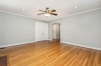 5924 La Vista Dr in Dallas, TX - Building Photo - Building Photo