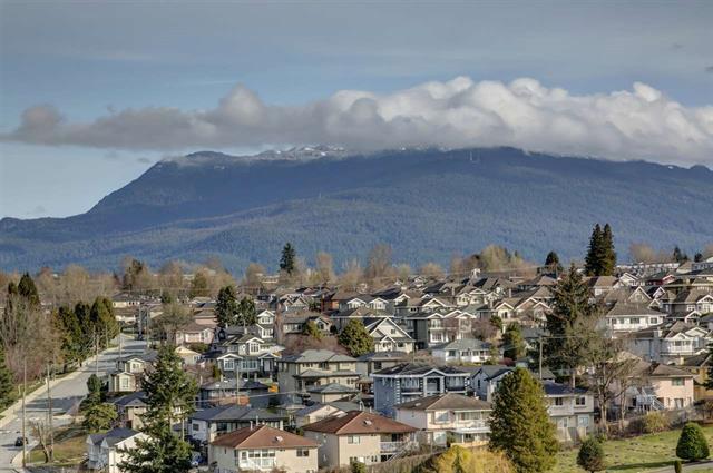 1888 Gilmore Ave in Burnaby, BC - Building Photo