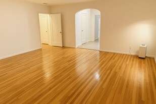 1615 Phillips Ln in San Luis Obispo, CA - Building Photo