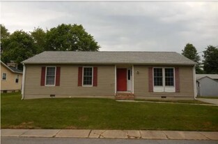 366 Manuel St in Newark, DE - Building Photo