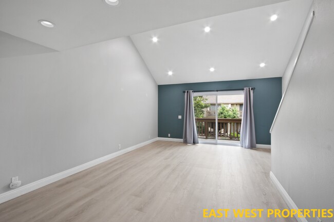 167 Lemon Grove in Irvine, CA - Building Photo - Building Photo