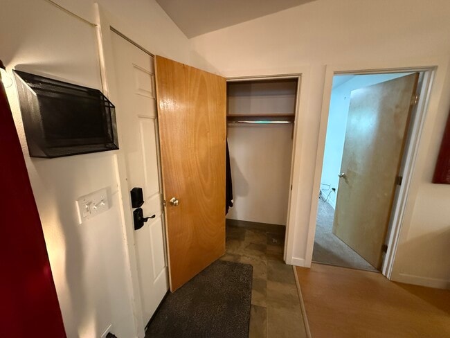 331 N Park St in Anchorage, AK - Building Photo - Building Photo
